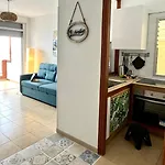 Апартаменты Casa De Olas - Ocean Front With Balcony *