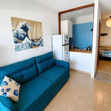 Casa De Olas - Ocean Front With Balcony 아파트